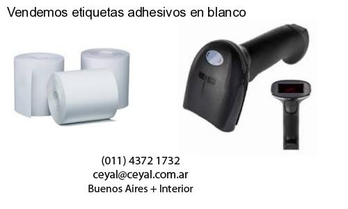 Vendemos etiquetas adhesivos en blanco